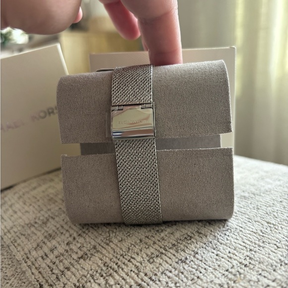 Michael Kora Darci Crystals Pink Dial Silver Band 39mm Watch MK4518 - Picture 7 of 7